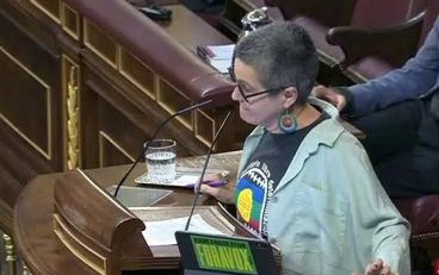 La tarde en 24h - Rifirrafe en el Congreso por un pegatina de ERC que decía 'Fuera Vox'