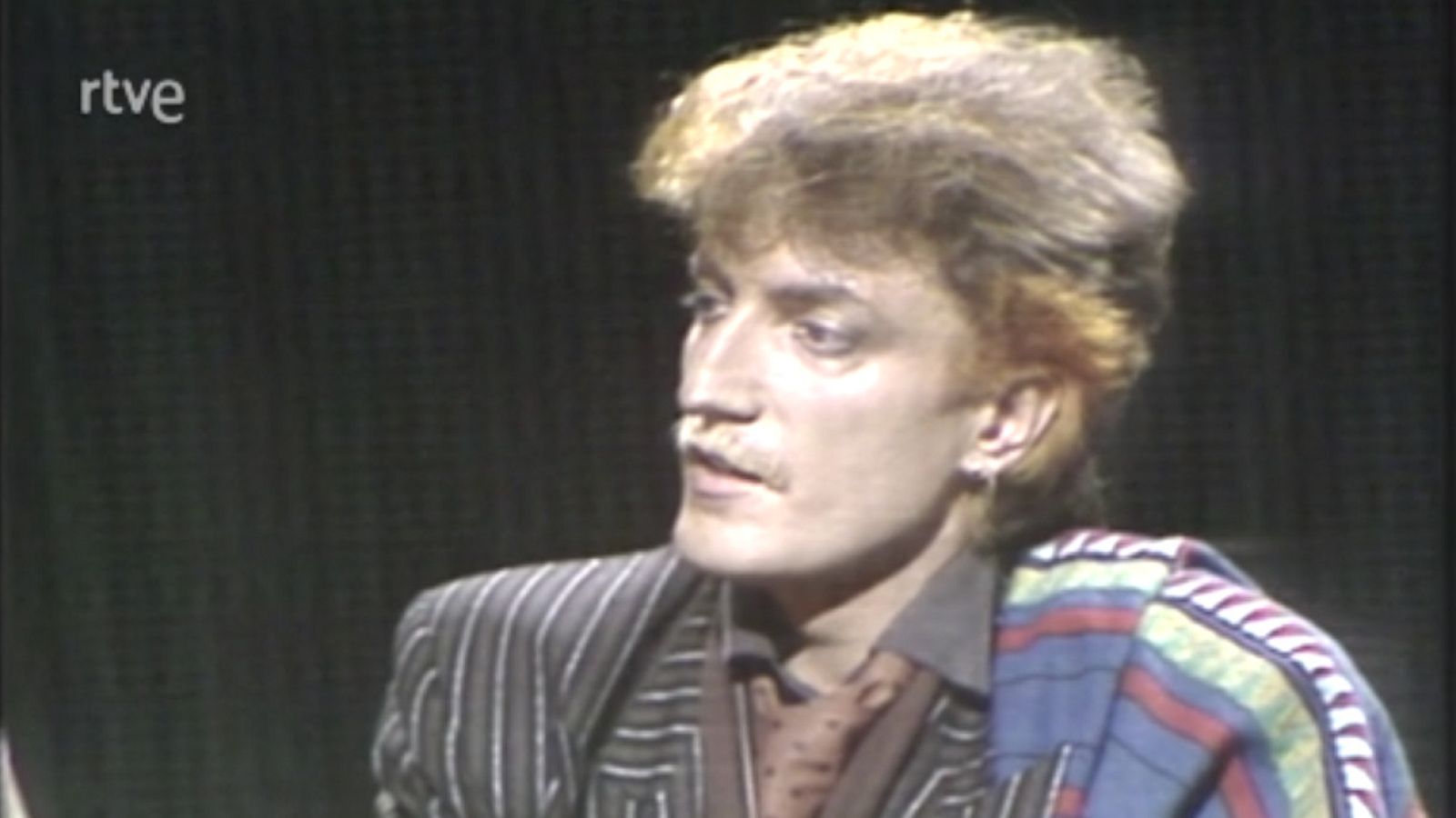 Musical Express - Classix Nouveau y Evo