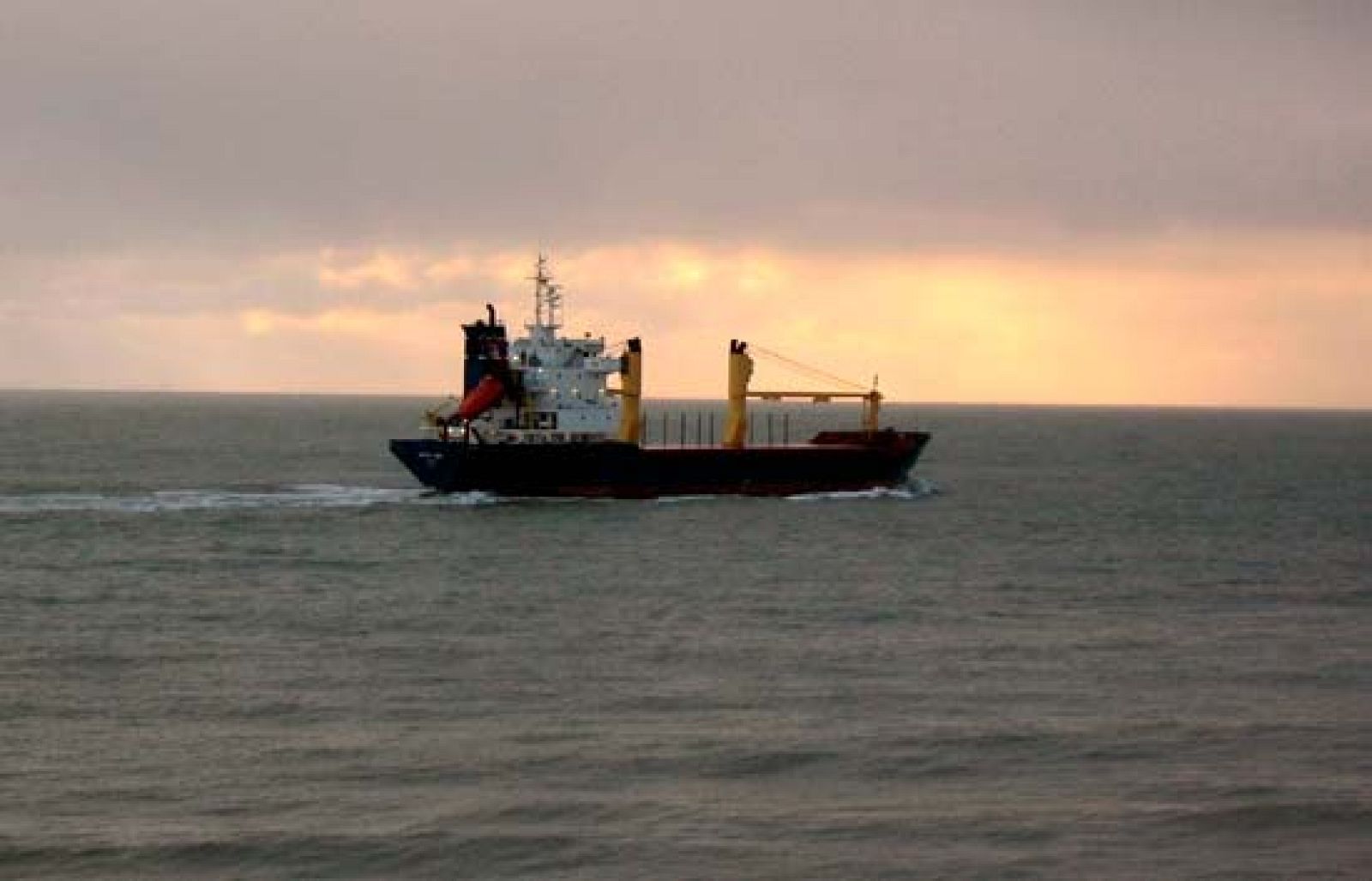 Piden rescate por el 'Arctic Sea' | Ver