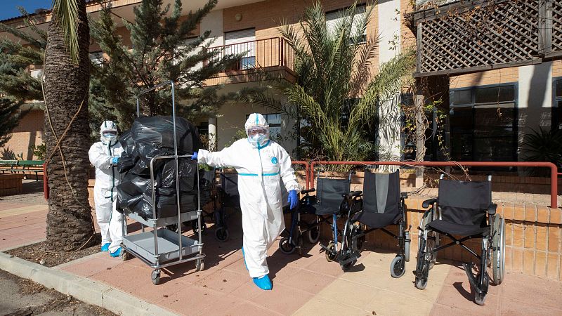 Coronavirus - Los ancianos, más solos con la pandemia - RTVE.es - Telediario 1 | Ver