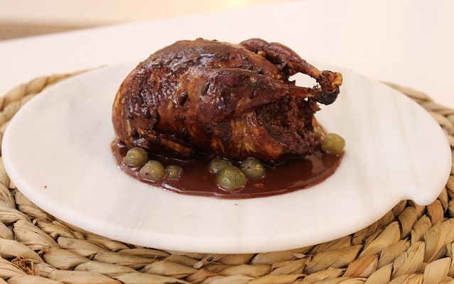 RTVE Cocina - Pichón con salsa de vino y uvas glaseadas