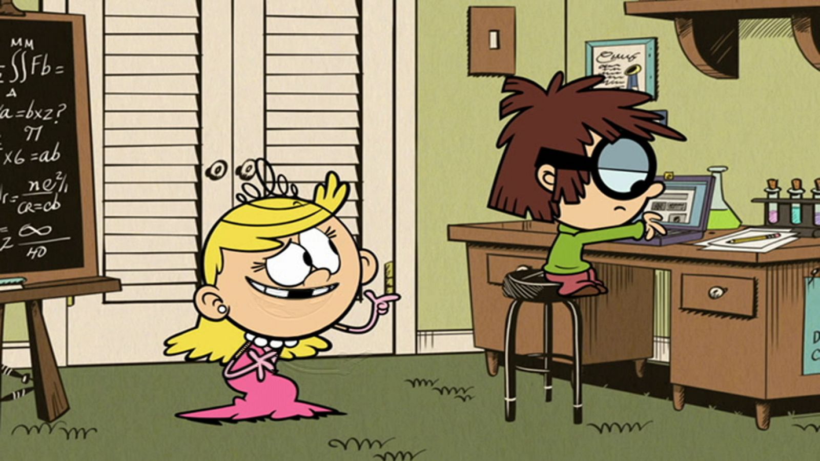 Una casa de locos - Por favor, aléjenme de mi pariente - RTVE.es - Una casa de locos | Ver