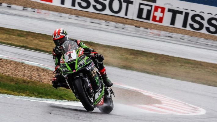  - WorldSBK 2020 | Rea gana la primera carrera en Magny Cours