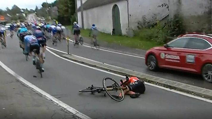  - Inicio accidentado en la Lieja-Bastoña-Lieja con varios afectados
