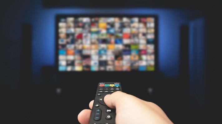 Telediario 1 - Últimos días para adaptar las antenas colectivas de TDT