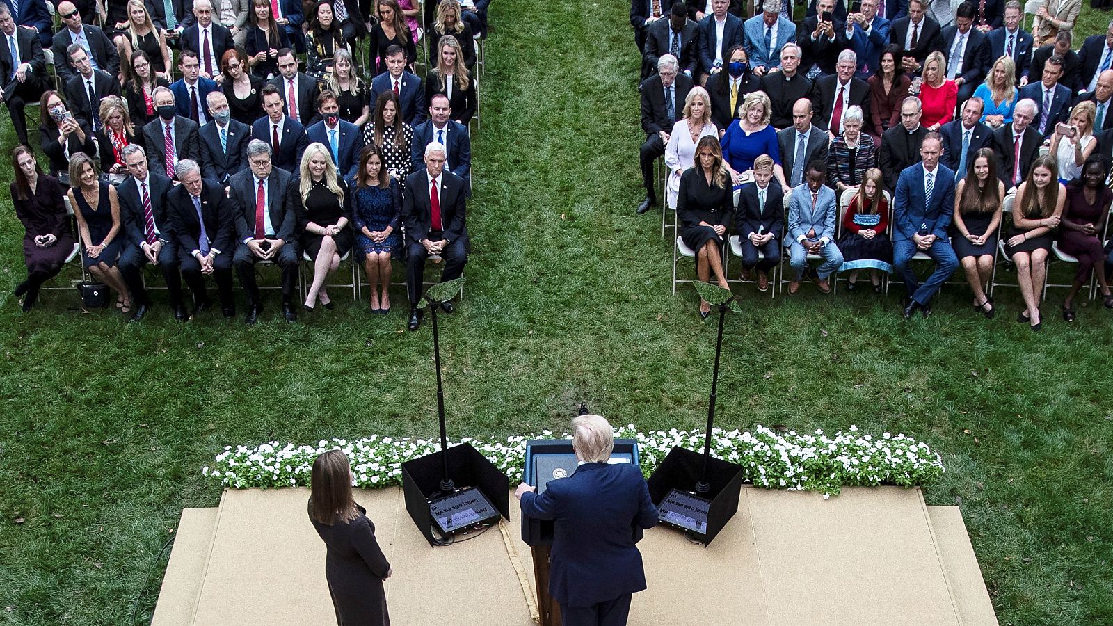 Coronavirus - El posible evento supercontagiador que se celebró dentro de la Casa Blanca  - RTVE.es - Telediario 1 | Ver