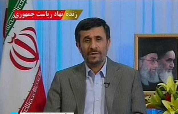  - Ahmadineyad contará con 3 mujeres