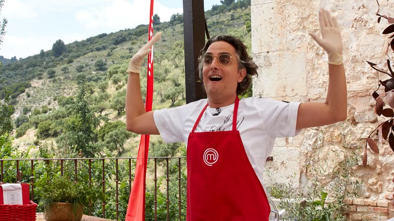 Josie está desesperado por cocinar | Ver