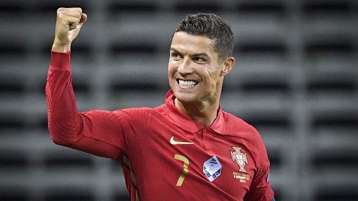 Fútbol - Cristiano Ronaldo, el eterno referente de Portugal