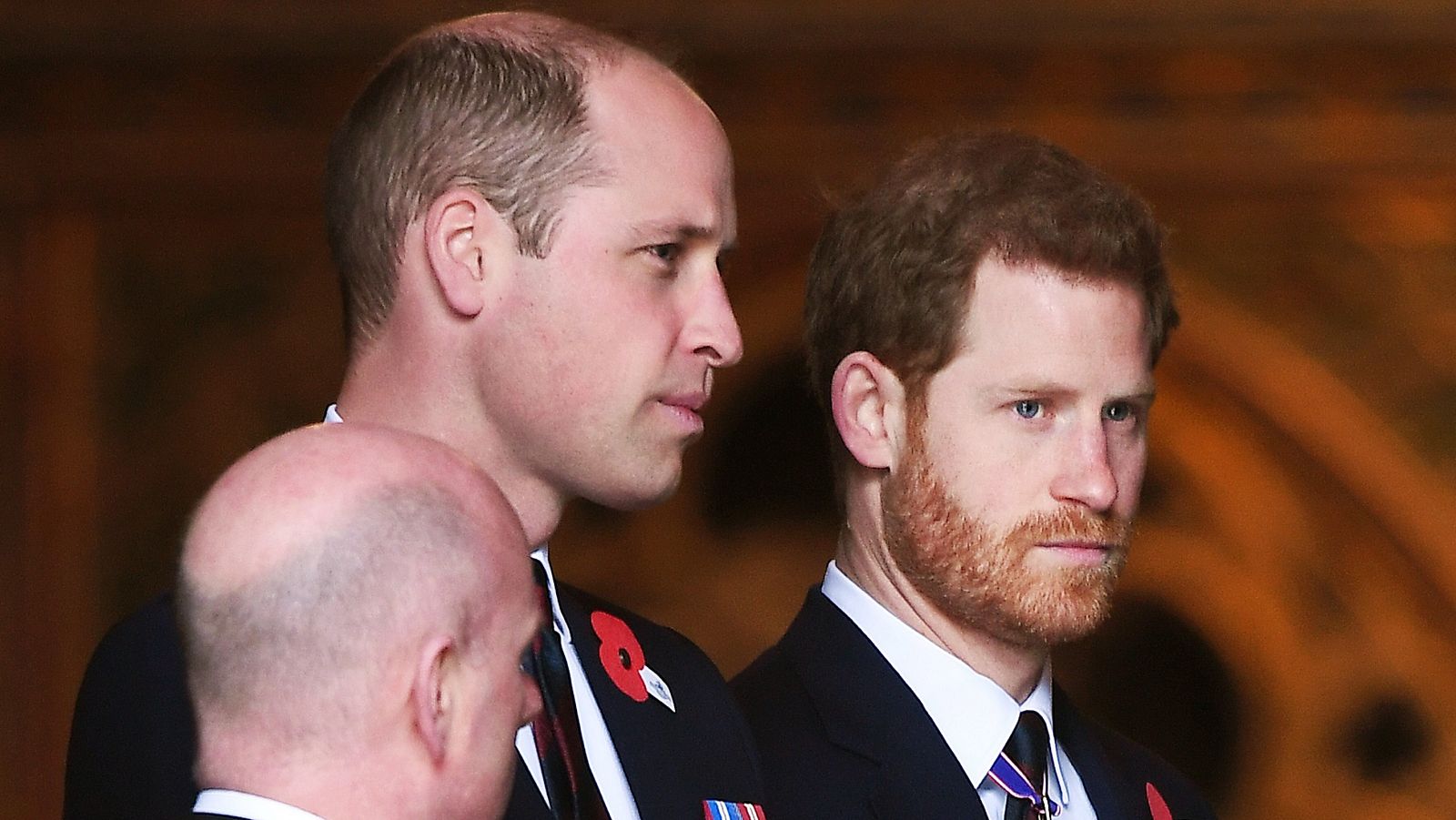 'Batalla de hermanos': la biografía de los príncipes Guillermo y Enrique que sacude el Reino Unido