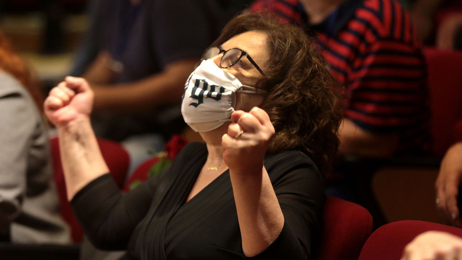 El partido neonazi griego, Amanecer Dorado, condenado por banda criminal | Ver