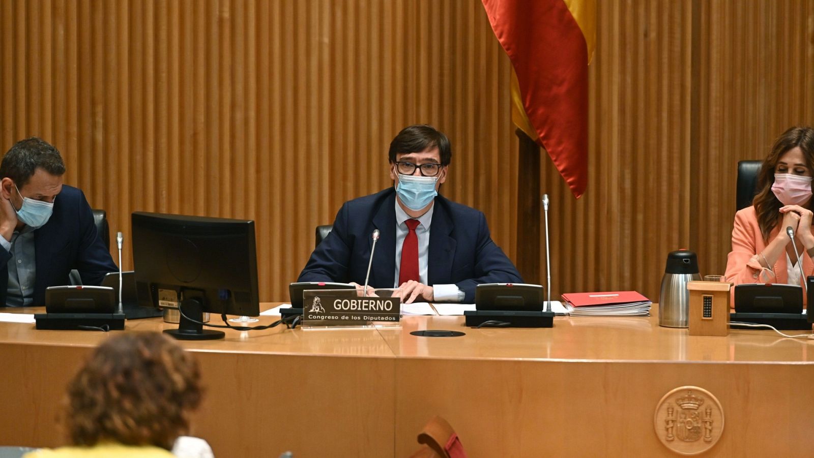 Illa niega que "oculte datos y tome el pelo" al Congreso