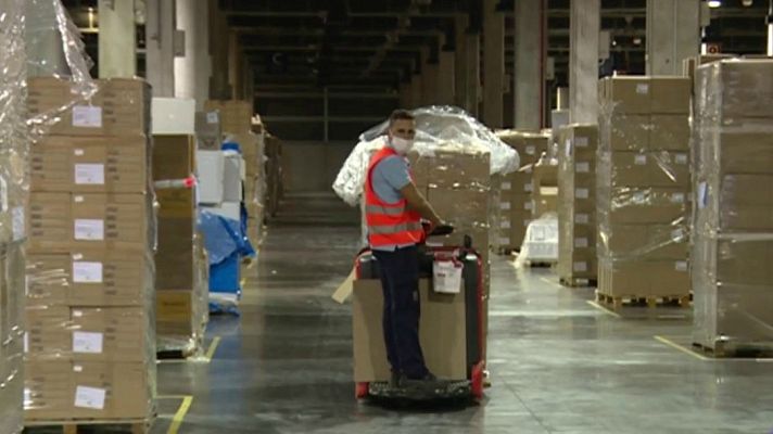 Telediario 1 - Un stock de material sanitario mucho mayor para esta segunda ola