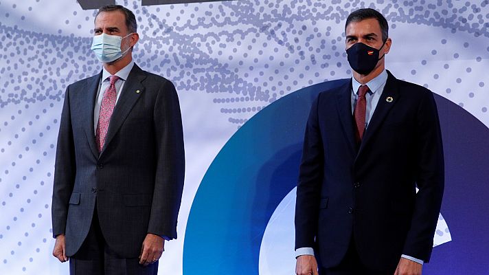 Informativo 24h - El rey y Sánchez presiden la entrega de premios de la 'Barcelona New Economy Week'