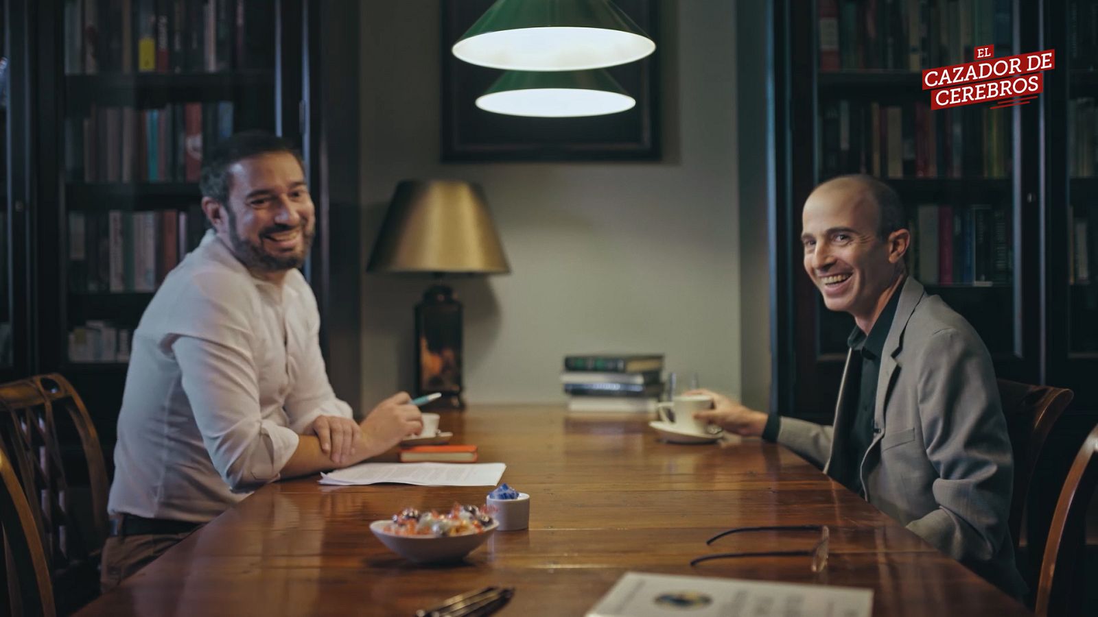 Vídeo resumen del segundo capítulo de la 4ª temporada de El Cazador de Cerebros con la entrevista a Harari