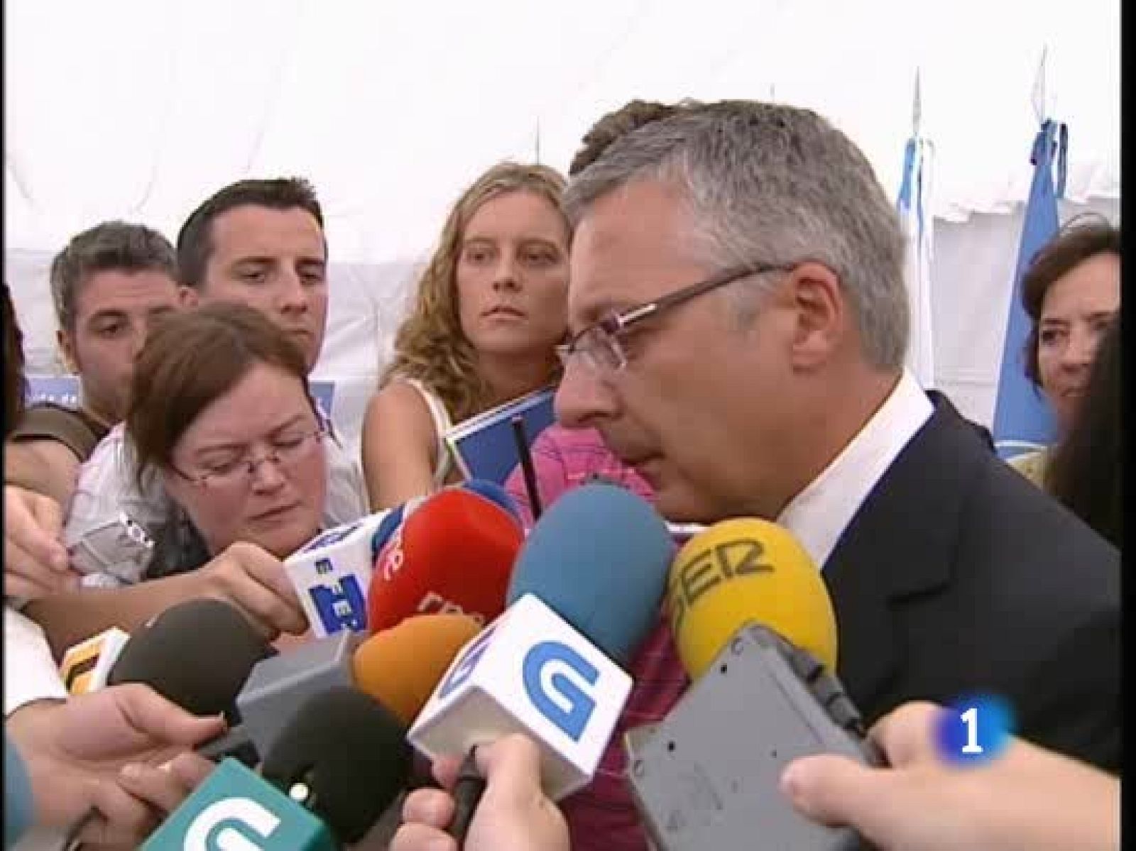 El ministro de Fomento se compromete a atender las recomendaciones del informe | Ver