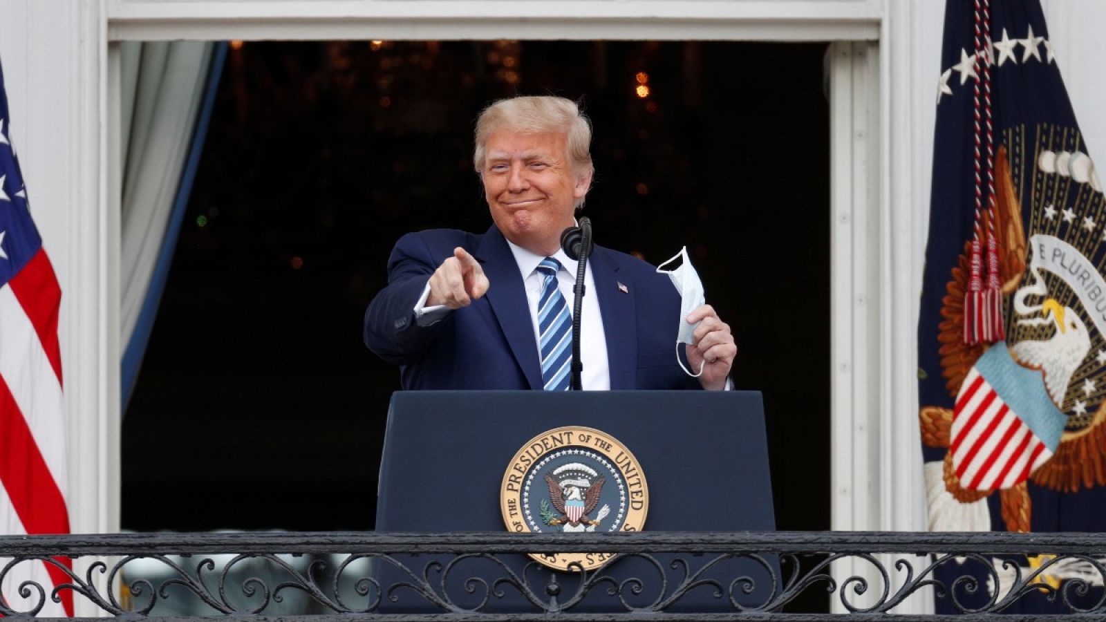 Trump reaparece en la Casa Blanca tras su ingreso: "Estoy bien" - Informativo 24h | Ver
