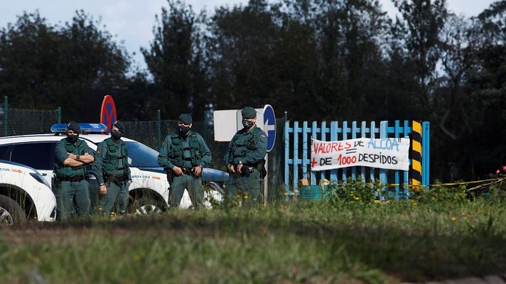 Telediario 1 - Los estudiantes de A Mariña se echan a la calle para pedir "un futuro" para Alcoa