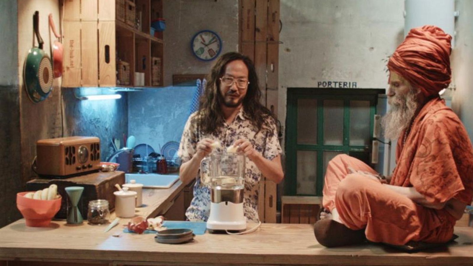 Versión española: Corto - Gastos incluidos - ver ahora