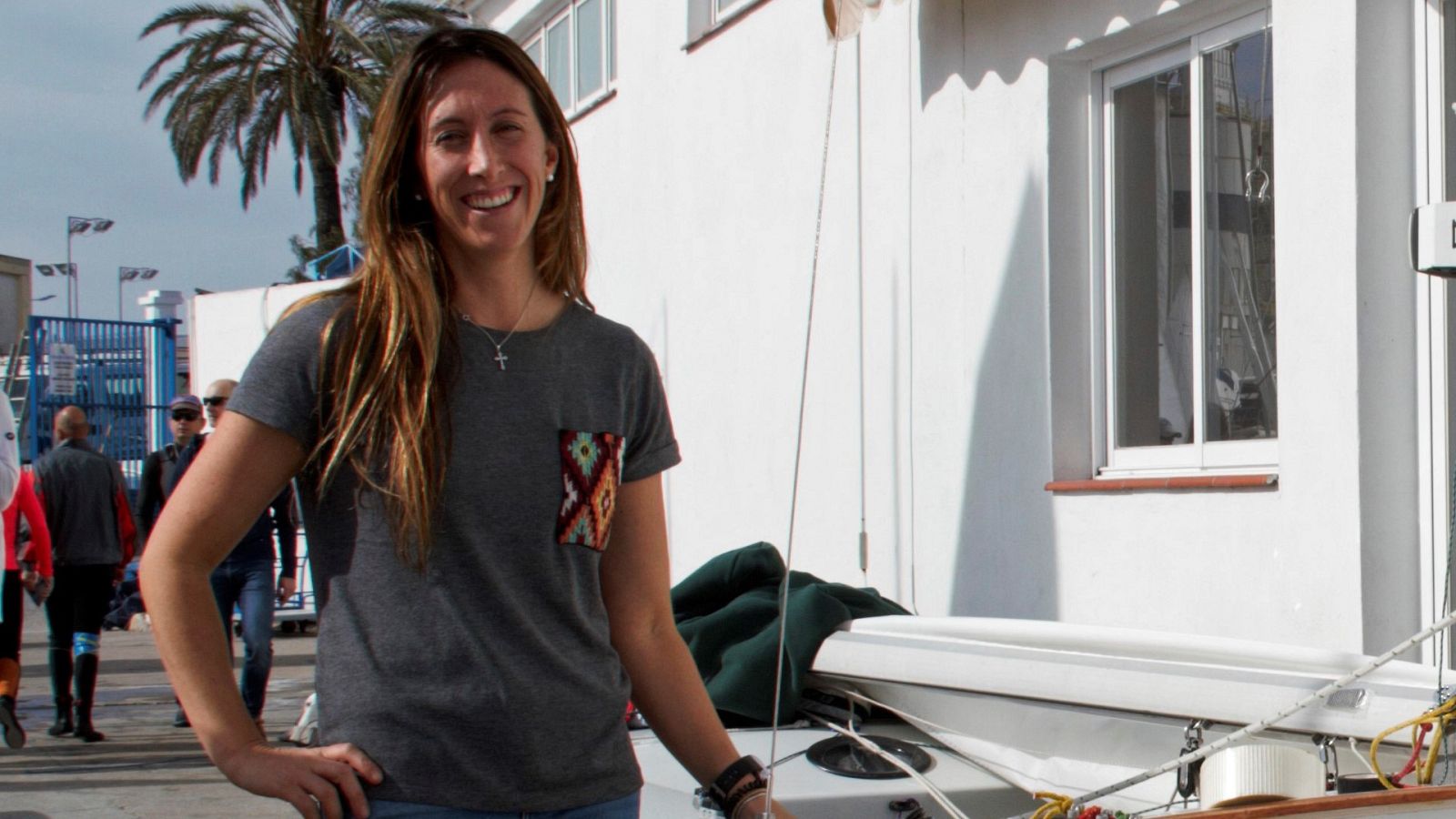 En velero contra el cáncer de mama | Ver