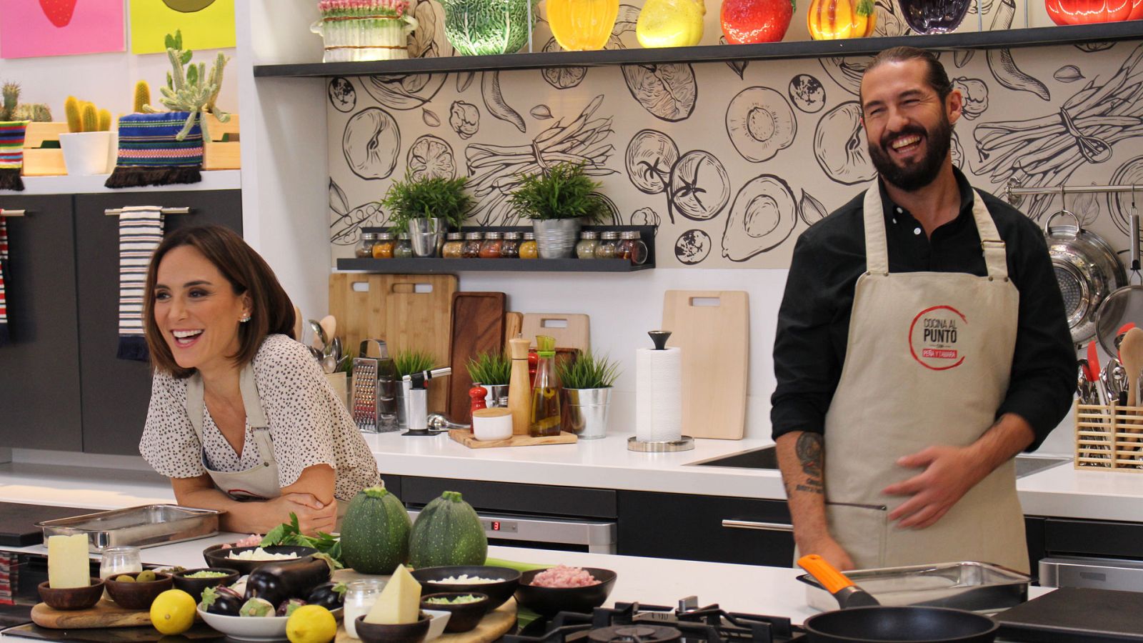Cocina al punto con Peña y Tamara - Calabacín relleno de pollo y gratinado - ver ahora