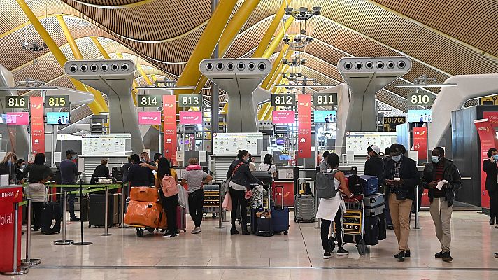 Telediario 1 - La UE crea un 'semáforo de riesgo' de COVID-19