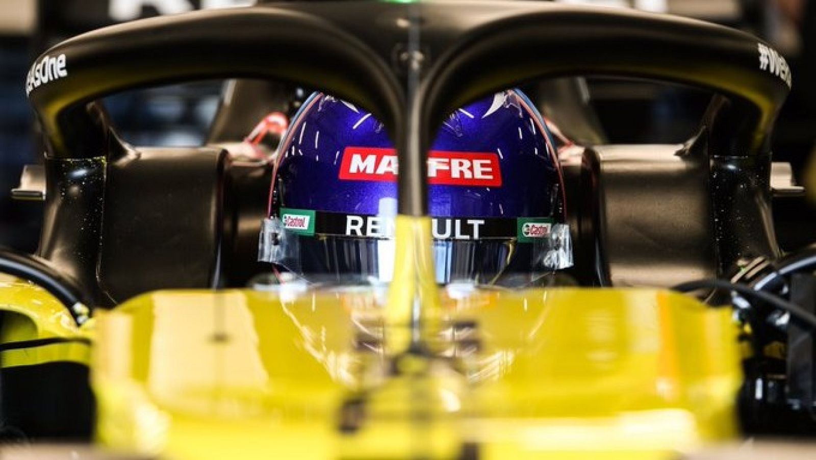 Fernando Alonso ya rueda con su nuevo Renault