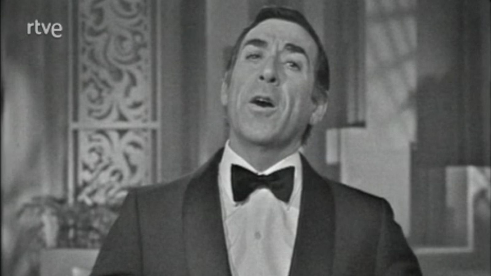 Esta noche con - Luis Mariano