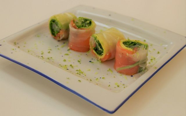 RTVE Cocina - Rollitos de salmón ahumado