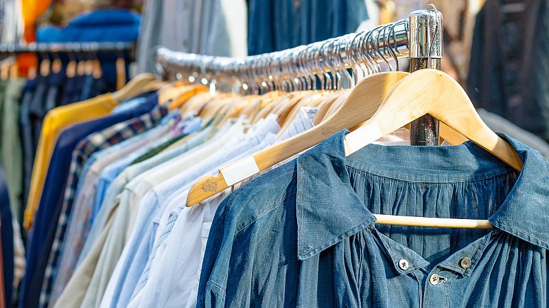 España Directo - Ayuda con Ropa