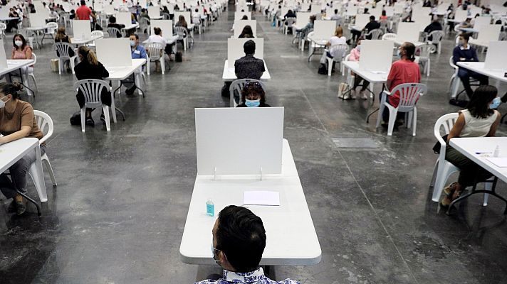 Telediario 1 - La pandemia paraliza la incorporación de funcionarios