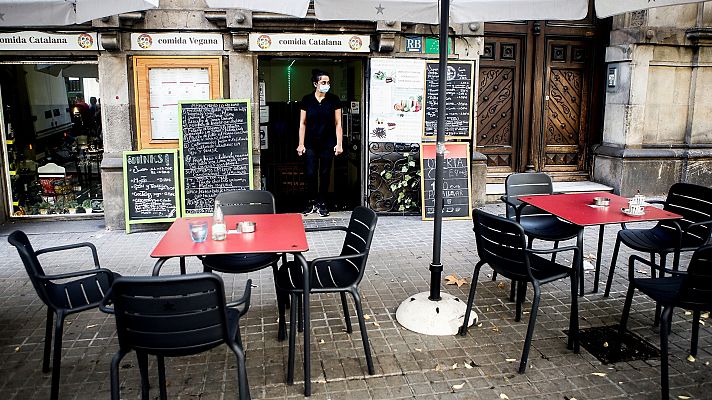 Telediario 1 - Protestas de los hosteleros por el cierre en Barcelona: "Nos arruinamos"