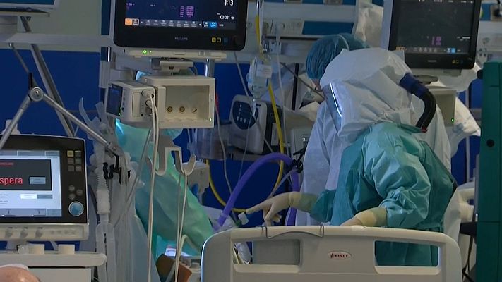 Telediario 1 - Coronavirus: dentro de la UCI del Hospital 12 de Octubre