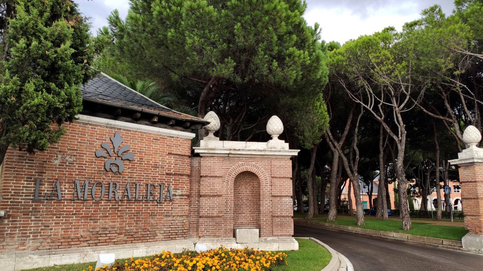 La Moraleja, en Madrid, se mantiene como el barrio de mayor renta y Carrús-Plaza de Barcelona, en Elche, repite como el de menos ingresos | Ver