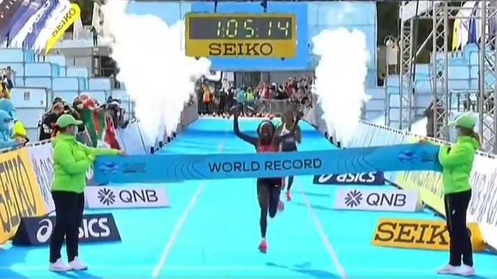  - Jepchirchir, campeona del mundo de medio maratón con nuevo récord mundial