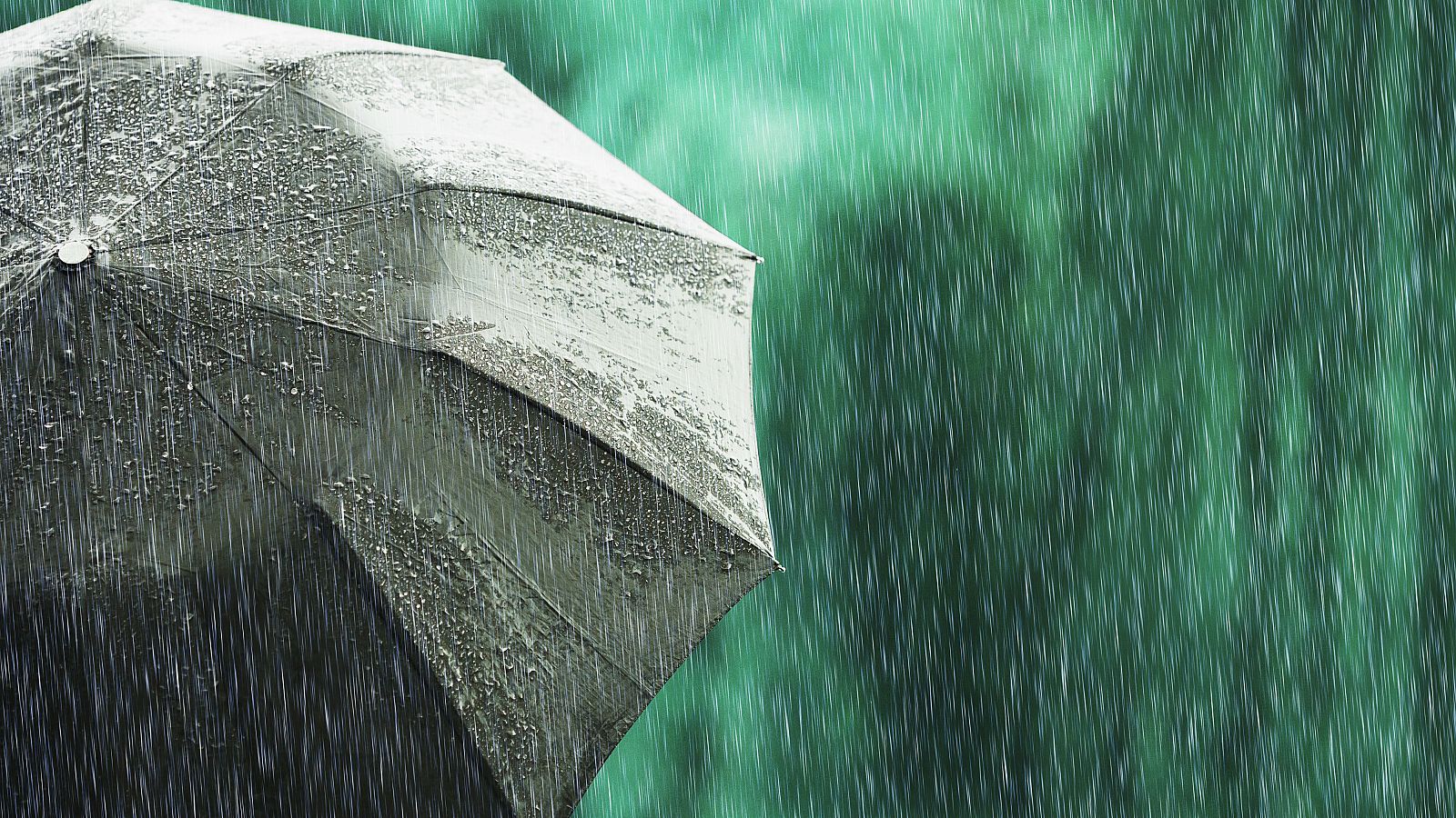 La semana arranca con un frente atlántico que traerá lluvia y vientos fuertes - RTVE.es - El tiempo | Ver