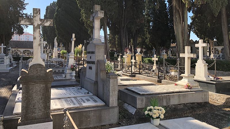 España Directo -  Al cementerio, solo con cita previa