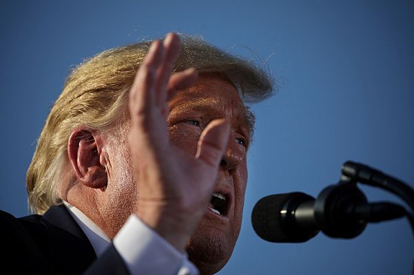 Telediario 1 - Trump eleva el tono en la campaña electoral de Estados Unidos