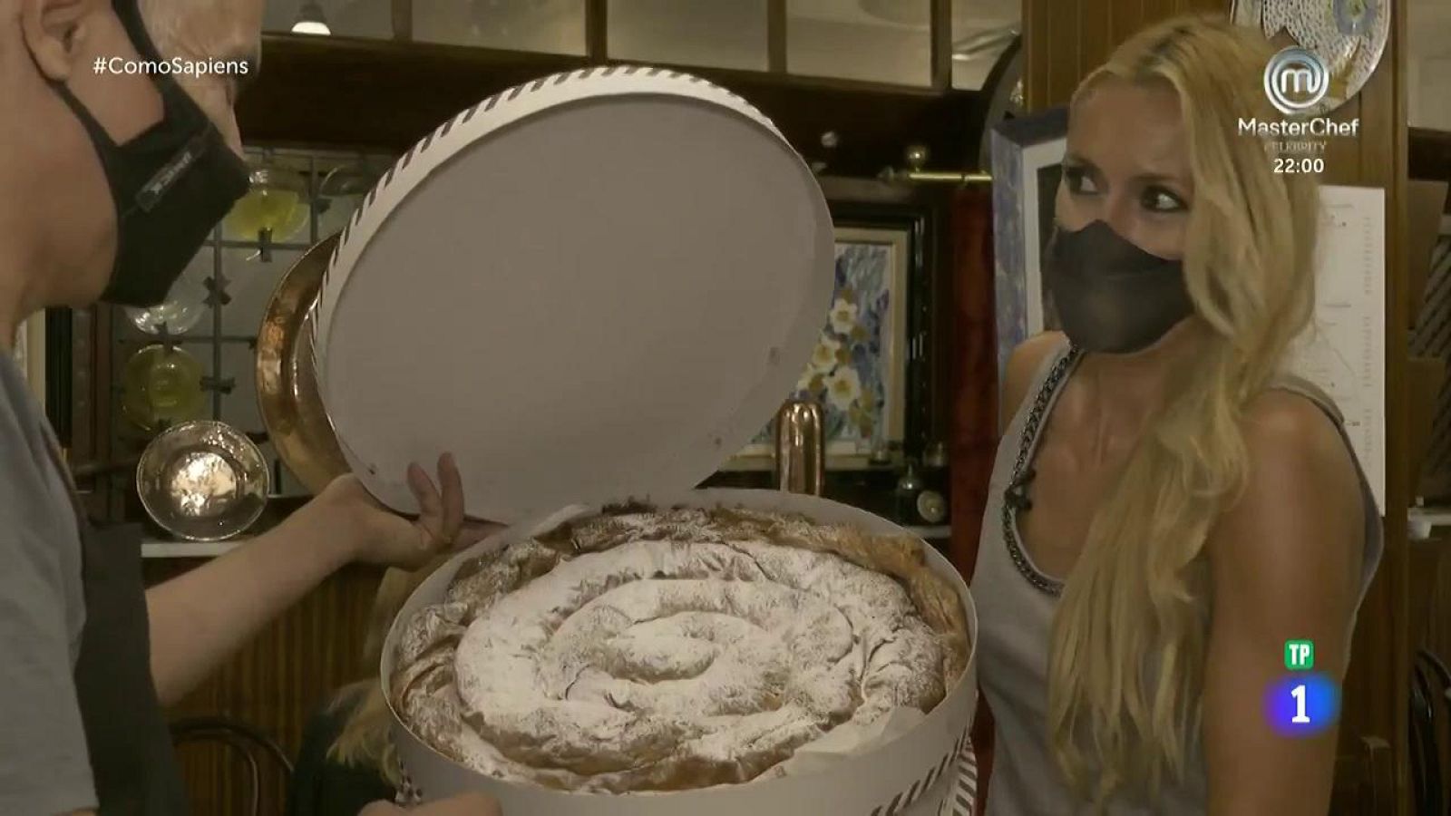 Carolina Cerezuela prepara la auténtica ensaimada mallorquina | Ver