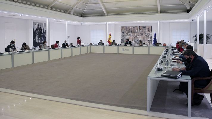 Telediario 1 - El acuerdo para el borrador de los Presupuestos Generales del Estado "prácticamente ultimado"