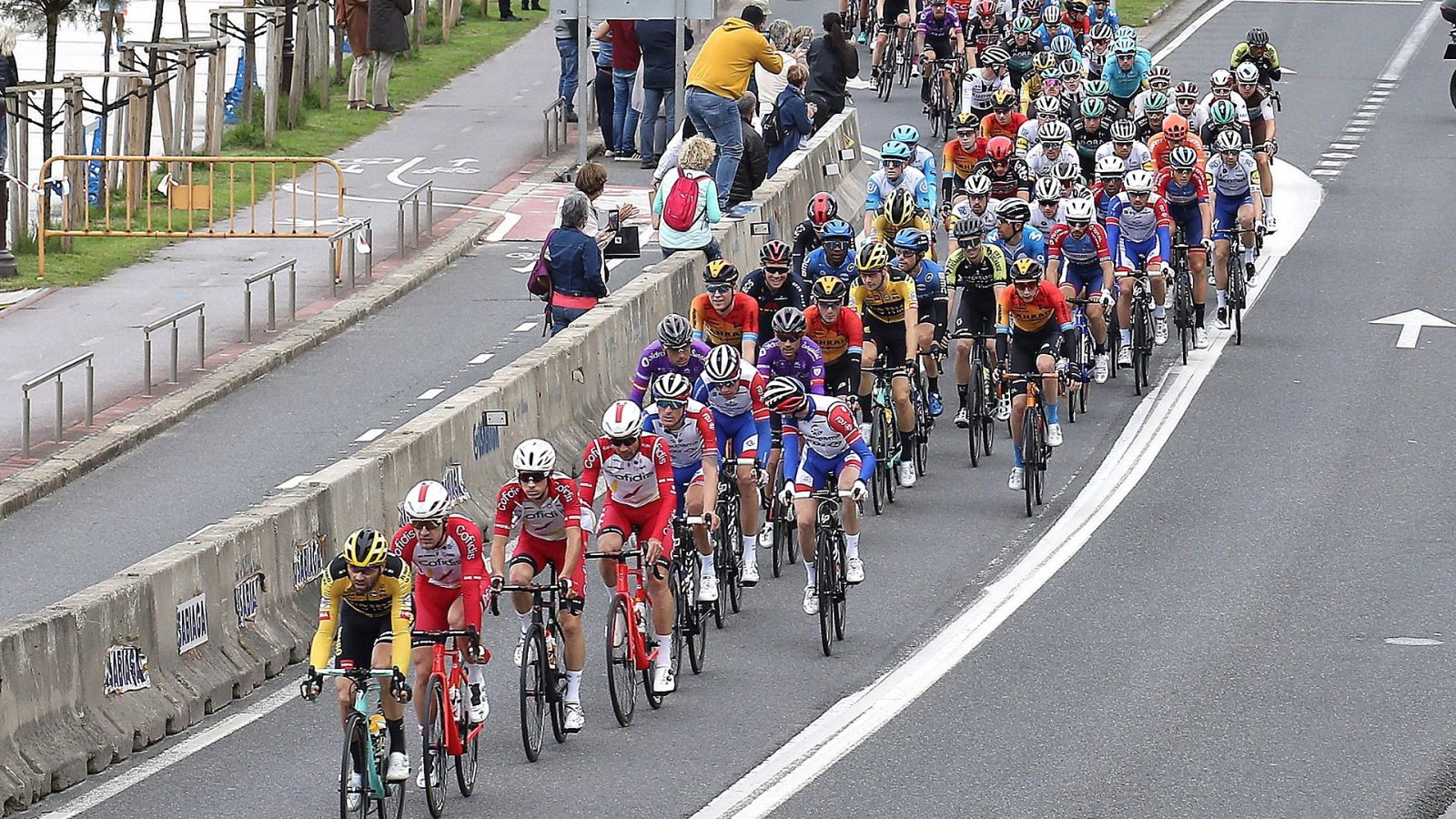 Vuelta ciclista a España 2020 - 1ª etapa: Irún - Arrate-Eibar (1) - ver ahora