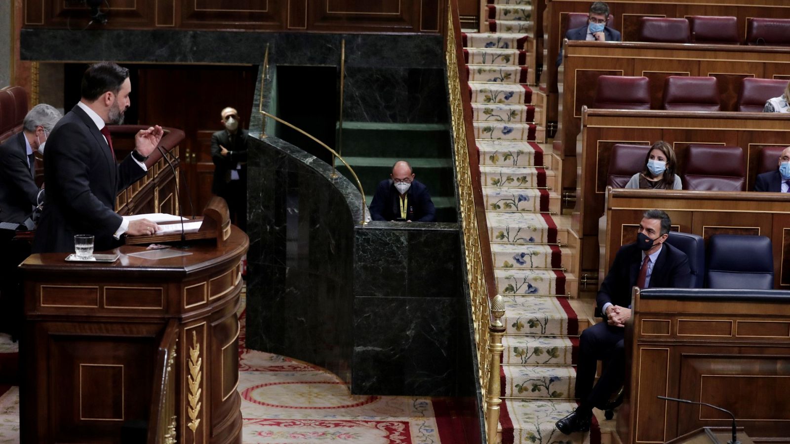 Abascal: "Ustedes eligen a los que provocaron la guerra y perdieron"