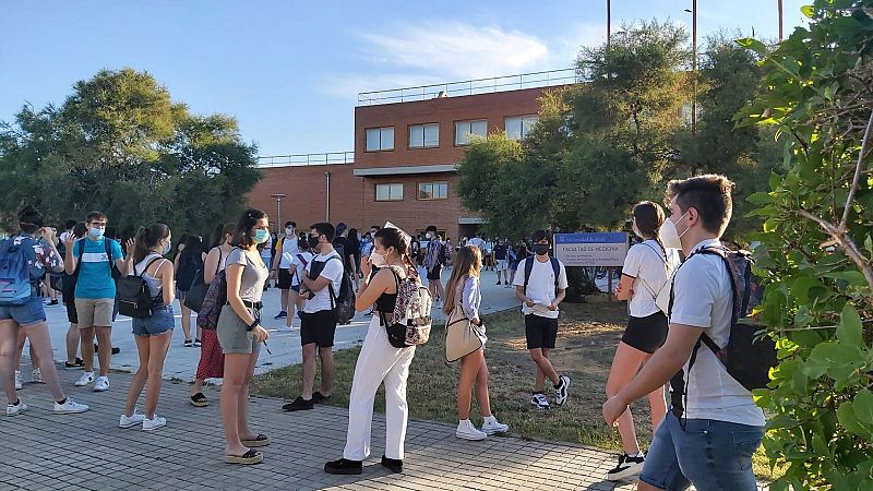 Crónicas - Asignatura COVID - ver ahora