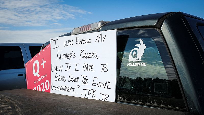 Informe Semanal - Q, conspiración en la red