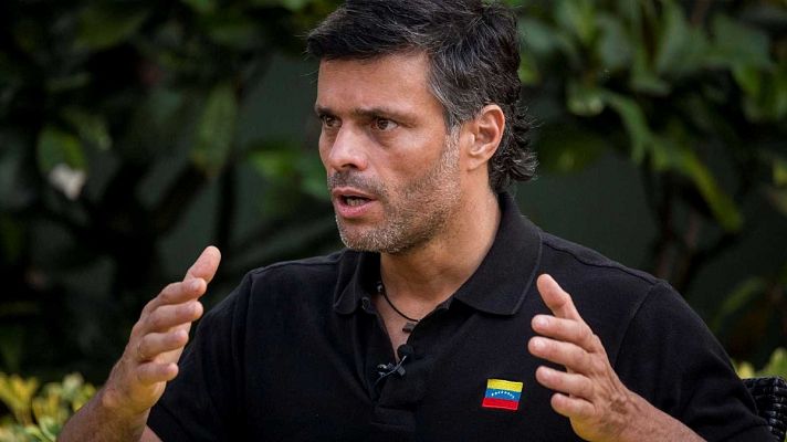 Telediario 1 - Leopoldo López llega a Madrid y dice que seguirá trabajando "para alcanzar la libertad" de Venezuela
