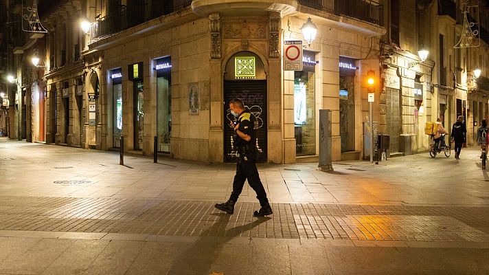 Telediario 1 - Las comunidades sopesan aplicar más restricciones tras el nuevo estado de alarma