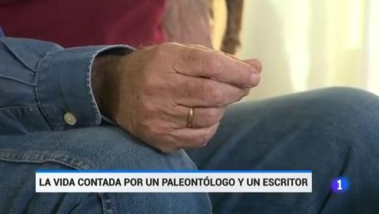 El escritor Juan Jose Millás y el antropólogo Juan Luis Arsuaga publican 'La vida contada por un sapiens a un neandertal'