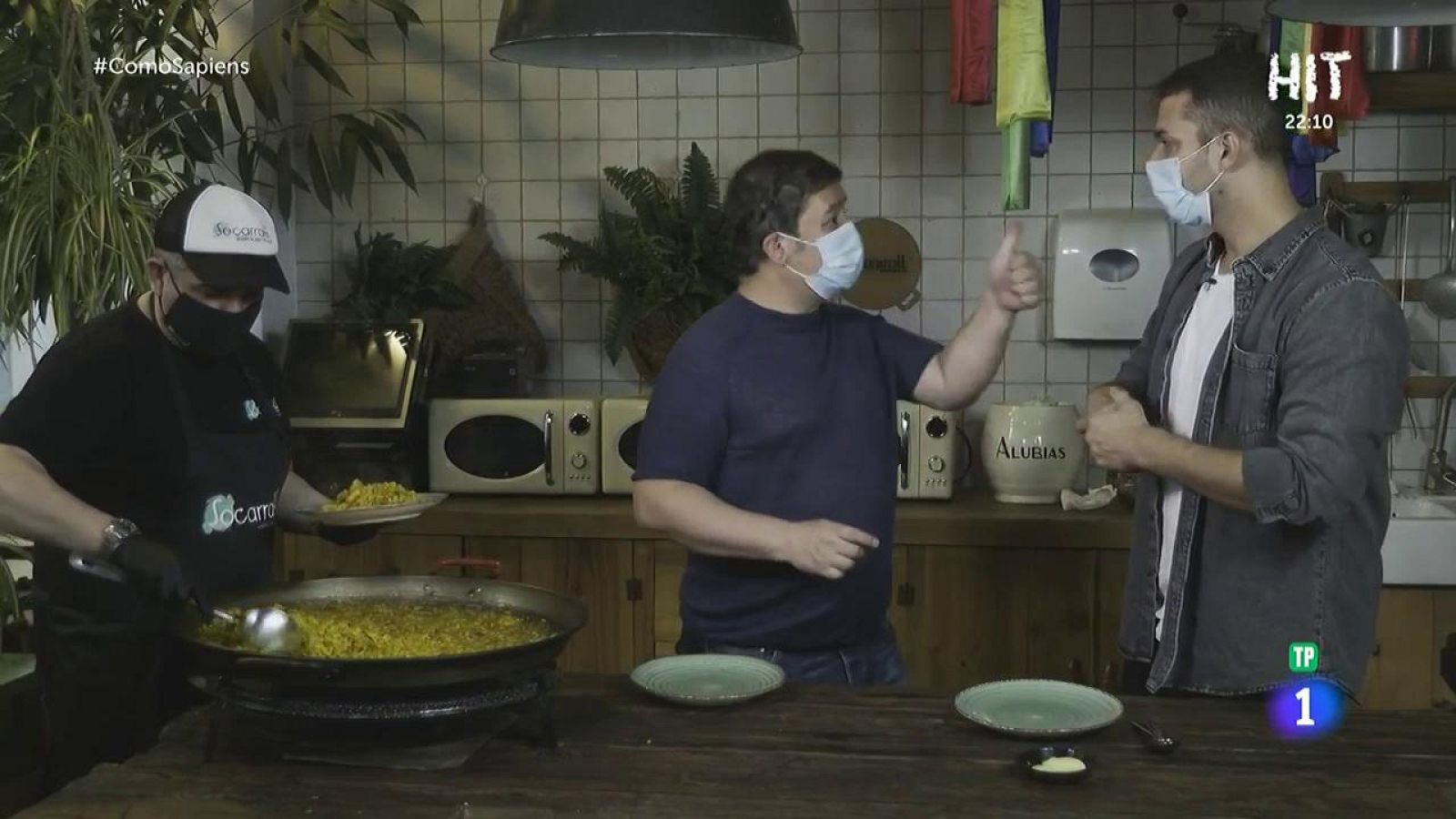 El actor Secun de la Rosa nos prepara una paella de cine - RTVE Cocina | Ver