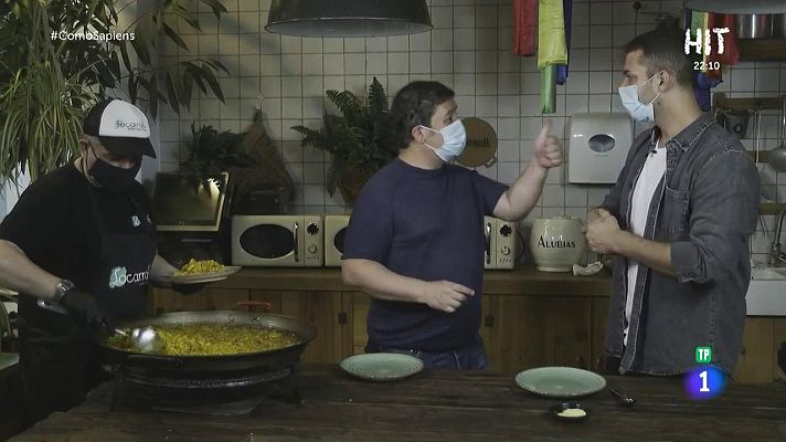 RTVE Cocina - El actor Secun de la Rosa nos prepara una paella de cine