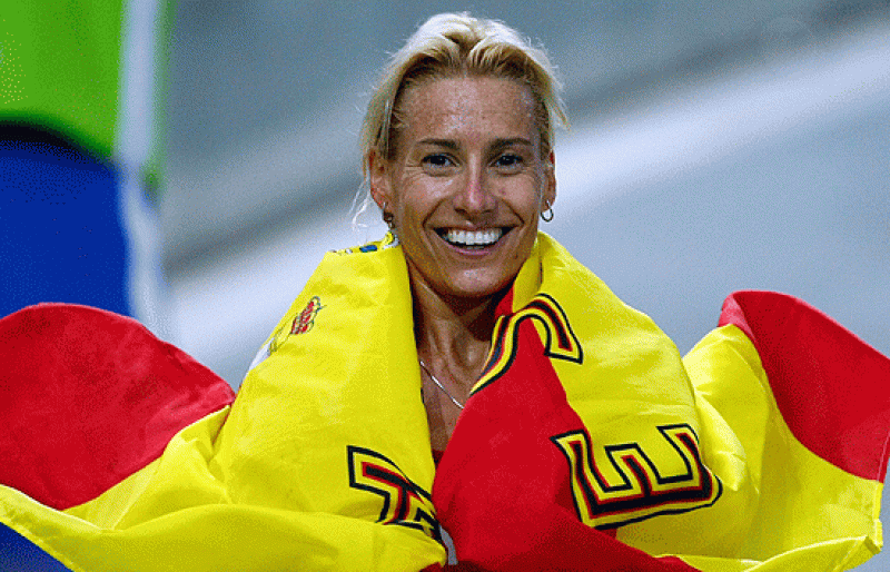 Marta Domínguez ya se encuentra en casa. Fue recibida en el areopuerto por su familia y seguidores. La palentina asegura que lleva toda la vida luchando para hacerse con un título munidal y por fin lo ha conseguido. Se ha proclamado campeona del mun